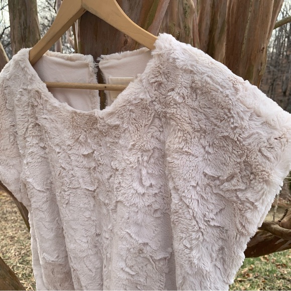 Anthropologie Maeve Faux Fur Tee in Cream - Picture 6 of 13